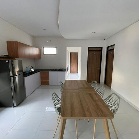 Urbanview Villa Balong Bho Syariah Bandung Cibiru Экстерьер фото